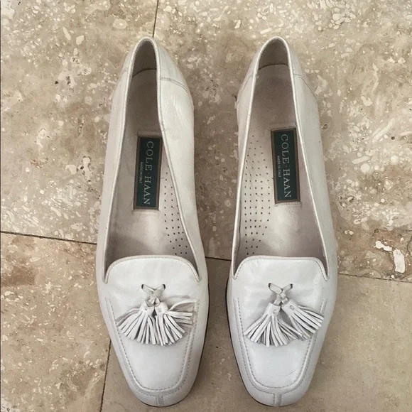 Cole Haan White Slip-On Loafers Cole Haan: Women main image 4